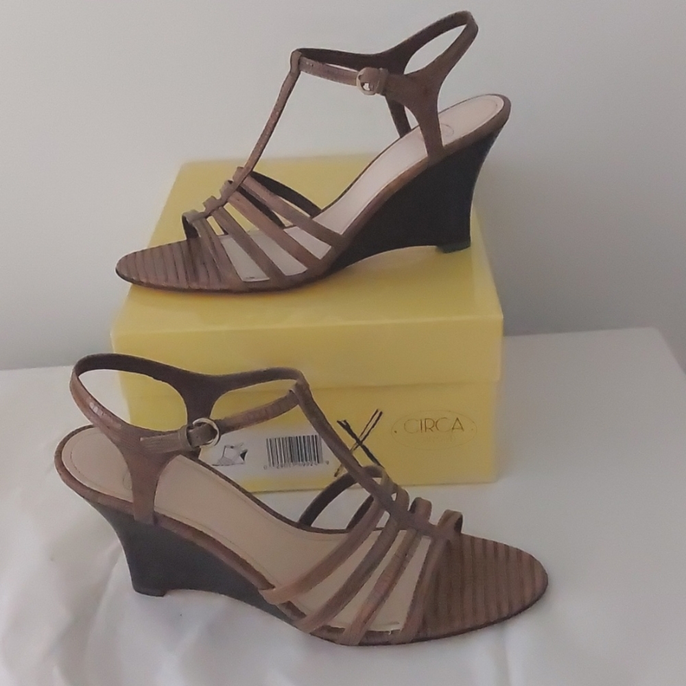 NWT Circa Joan & David CJParke sandal
